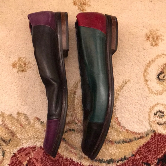 Donna Carolina Loafers - Picture 2 of 6